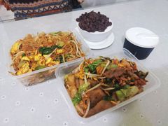 三丝炒陈村粉-老周记顺德双皮奶