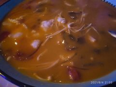 -临界音乐酒馆·小龙虾·江湖菜(华熙LIVE·鱼洞店)