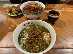 -矮子粉店1985·长沙米粉(湘春路店)