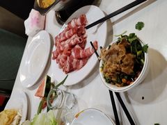 -尚品海鲜肥牛自助火锅(湖明店)