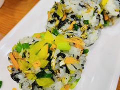 小鱼海苔饭团-喇喇排骨火锅·传统韩式脊骨汤(望京西园总店)