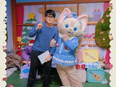 -小镇影院迪士尼小熊Duffy与他的朋友合影地