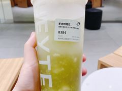 -喜茶(杭州滨江宝龙店)