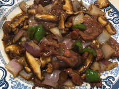 鲜香菇炒肉片-南京点赞小馆