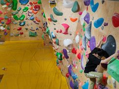 -问山MountQuest攀岩馆