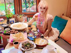 -月亮眼花园餐厅书吧酒吧