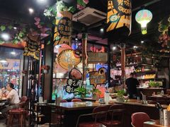 大堂-·缸桶屋·韩式牛肋条自助烤肉(西湖D11店)
