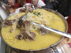 酸菜大骨汤-李老哈·东北菜(宋园路店)