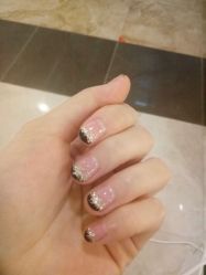 -美斯洛美甲美睫连锁店