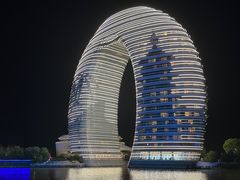 -湖州太湖旅游度假区-月亮广场