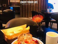 烟熏三文鱼色拉-wineapp葡萄酒餐吧(外滩金融中心店)