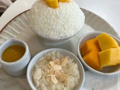 芒果雪冰-Cheevit Cheeva(Sirimangkalajarn)