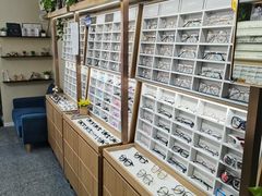 -视野联行眼镜·蔡司·控优点授权(长白万象汇店)