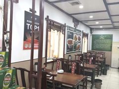-湖南人家湘菜馆(镇江路店)