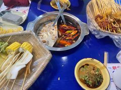 -马路边边串串香(苗栗路店)