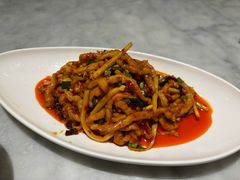 -渝信川菜 · 川味家常菜(财富购物中心店)