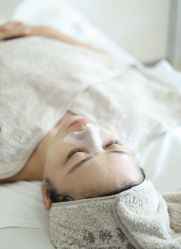 -悦瑢港湾科技美肤芳疗美容