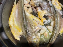 金榜黄花鱼-恭喜上堓砂锅焗·海鲜大排档(闵行龙湖店)