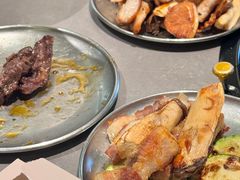 -蚂蚁洞·烤肉大营地(上海静安大悦城店)