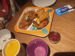 -芭莉与彩虹西餐厅(成都合生汇店)