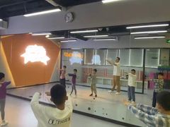 -U.P流行舞蹈文化艺术中心(财富星座店)