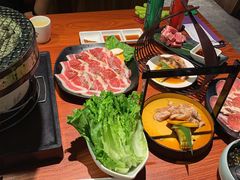 -山之屋炭火烧肉·生啤畅饮(大朗万科中央公园店)