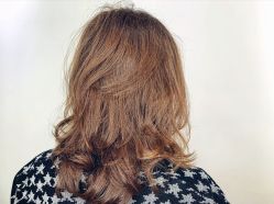 -PE SALON