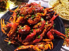 -巴厘龙虾·榜首油焖大虾(音乐学院·沿江酒馆店)