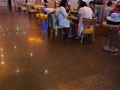 -东郊椰林平价海鲜舫(大东海店)