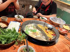 -周小明火锅(黑金冠社区店)