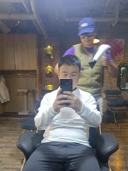 -青木造型HAIR·あおき髪を刈る潮人店