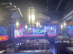 -川流不息·地道川菜·小龙虾(新松江路店)