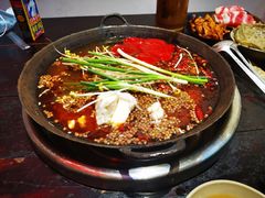 -四小区火锅·巷子里的重庆火锅(花照壁店)