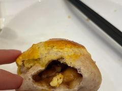 酥皮叉烧包-白天鹅宾馆-宏图府餐厅