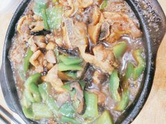 黄焖鸡大份加香菇米-杨铭宇黄焖鸡米饭(芙蓉巷店)
