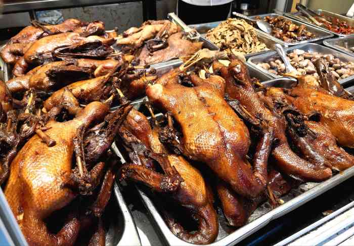 张鸭子的川菜还是特别好吃的,可以去