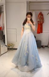 点击看大图 -GRACE KELLY婚纱与礼服(北京店)