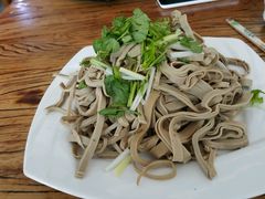 -溢心园香河肉饼总店