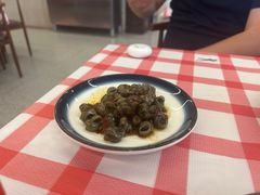 -洪霞餐馆·川菜·鲜货现炒(两江春城店)