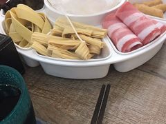 -鸡遇虾煲干锅火锅(小寨金莎店)