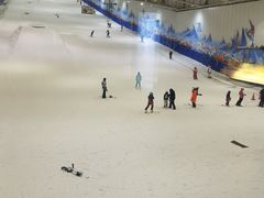 -乔波室内滑雪场