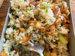 -蜜桃餐厅·伴山(湖滨商业街店)