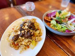 烟熏鸡肉藜麦蔬菜色拉-玛格萝妮比萨屋(陆家浜路店)