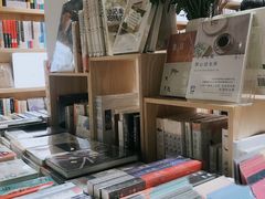 -猫的天空之城概念书店(苏州平江店)