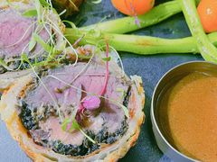 惠灵顿牛排-榖屋house of flour(张江首店)