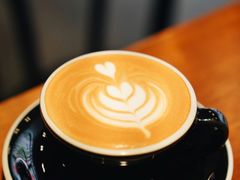 Latte-black rainbow coffee