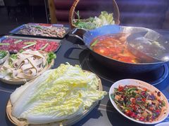 -由衷贵州酸汤牛肉火锅(新桥店)