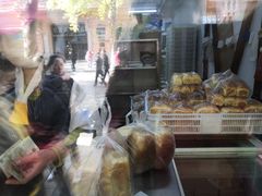 面包甜点陈列柜-华梅西餐厅(哈尔滨中央大街店)