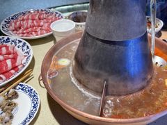 鸳鸯炭锅-东镇老火锅(长春路首店)