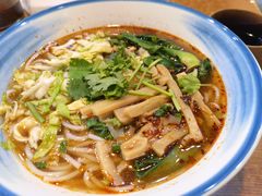 -苗八碗米线